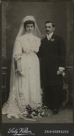 4. Pénzügyi tanácsos és neje 1910 körül