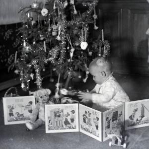 Schlemmer Tamás első karácsonya a Morandini házban, 1930