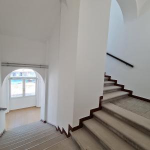 A Göcseji Múzeum lépcsője a felújítás közben