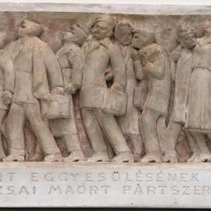 Munkásmozgalmi mártírok emlékműterve, 1948, gipsz relief, 21x45,5 cm