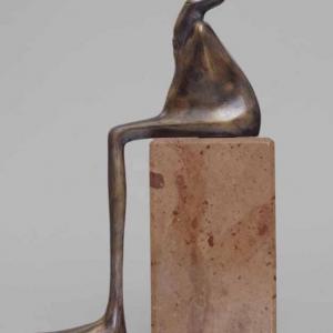Ülő III, 2001, bronz, kő, 27 cm