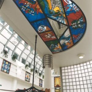 Varázstükör, 1997-98, ólmozott üveg álmennyezet, Budapest